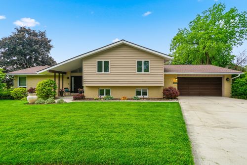 1107 Valley Ln, Lockport, IL, 60441-3754 | Card Image