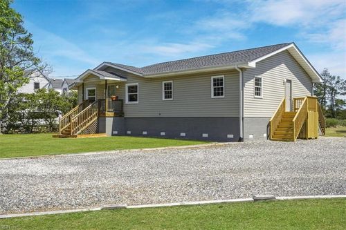 20 Freeman Dr, Poquoson, VA, 23662-1712 | Card Image