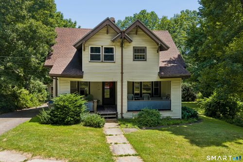 80 Golf St, Newington, CT, 06111-3435 | Card Image
