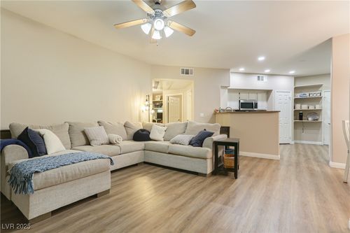 1068-10550 W Alexander Rd, Las Vegas, NV, 89129-3500 | Card Image