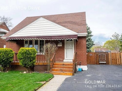 1308 Tilston Dr, Windsor, ON, N9B3C7 | Card Image