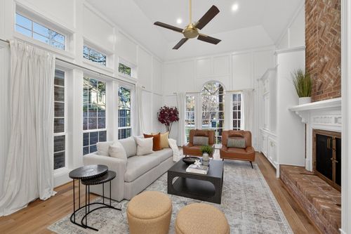 32 Mellow Leaf Ct, The Woodlands, TX, 77381-2644 | Card Image