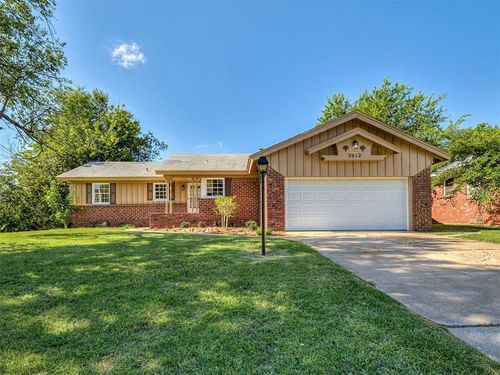 2012 Lanesboro Dr, The Village, OK, 73120-3930 | Card Image