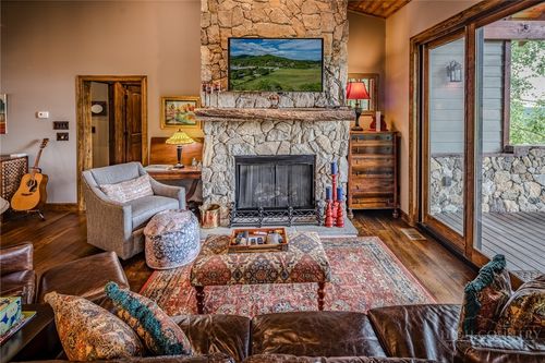 1859 Shawnee Rd, Banner Elk, NC, 28604-9232 | Card Image