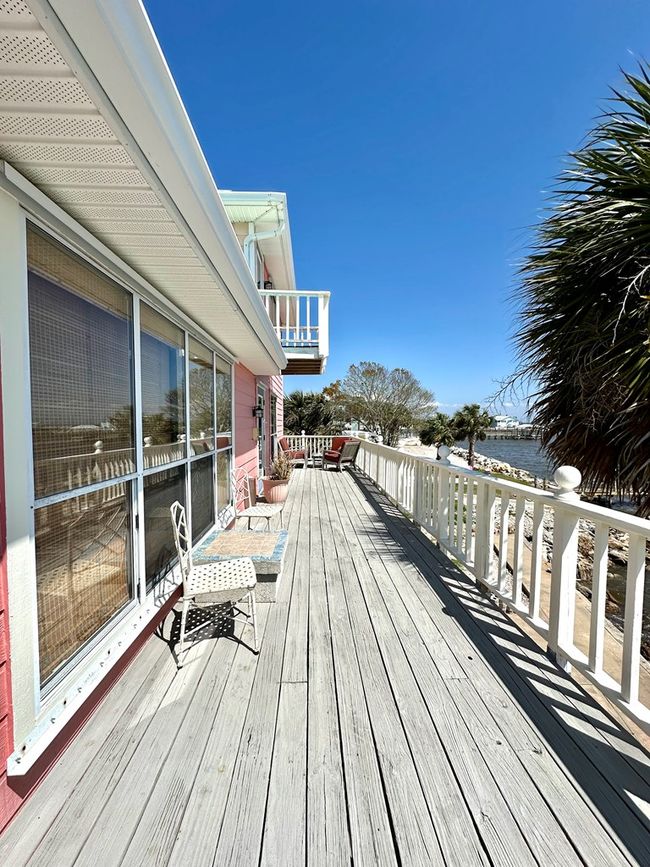 660 1 St St, House other with 3 bedrooms, 4 bathrooms and null parking in CEDAR KEY FL | Image 33