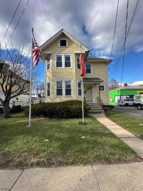 207 E Blackwell St, Dover, NJ, 07801-4094 | Card Image