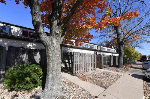 apt-5a-3107 W Willow Knolls Dr, Peoria, IL, 61614-1041 | Card Image