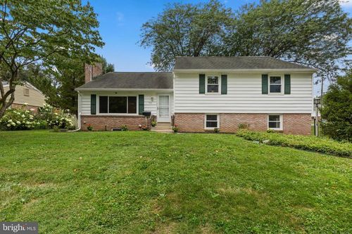 433 Spring Dr, MILLERSVILLE, PA, 17551-2020 | Card Image