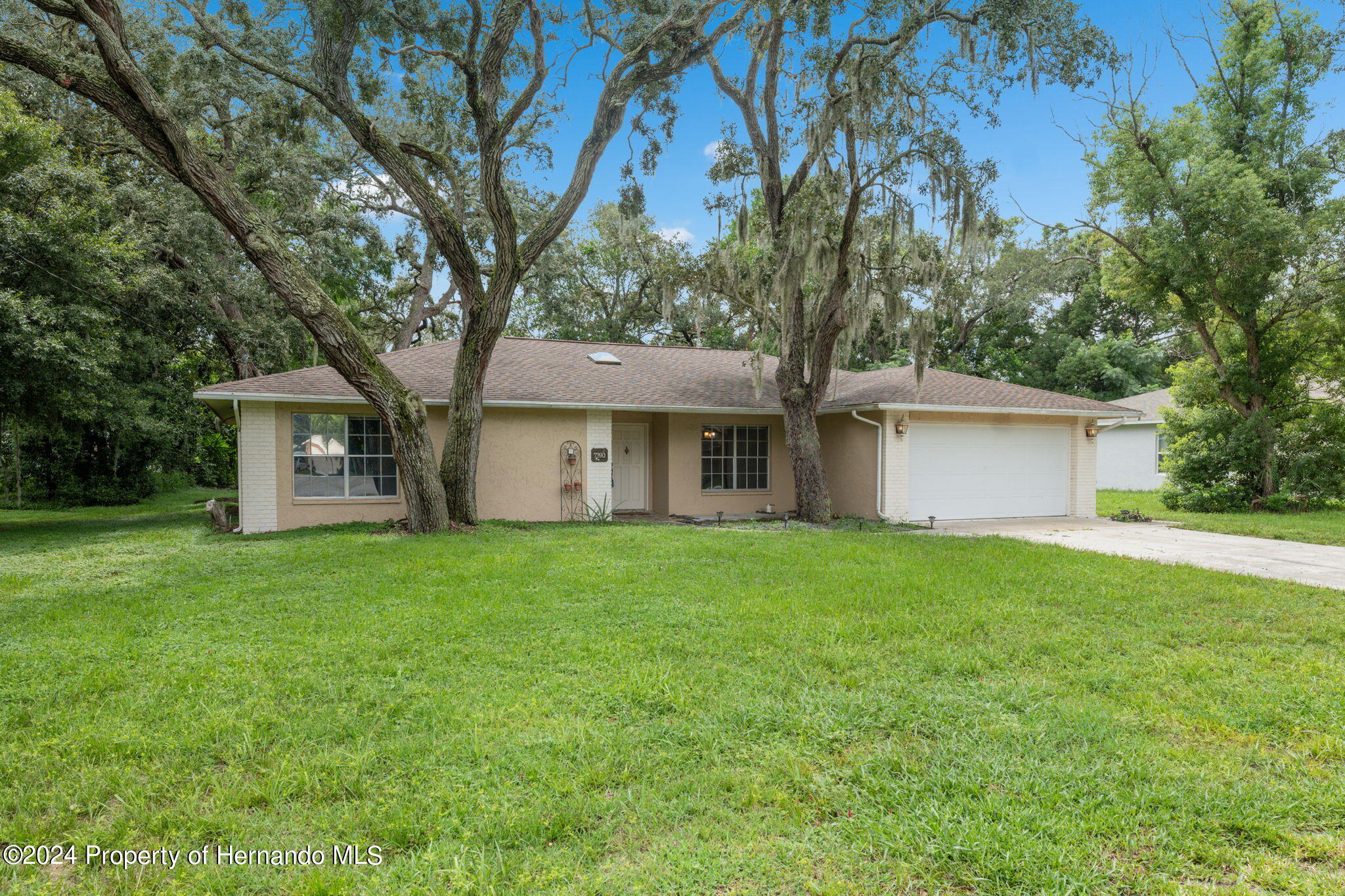Gates Cir, Spring Hill, FL 34606