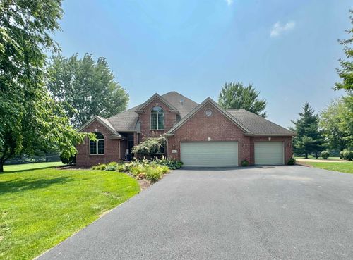 6687 Middle Rd, South Beloit, IL, 61080-8056 | Card Image