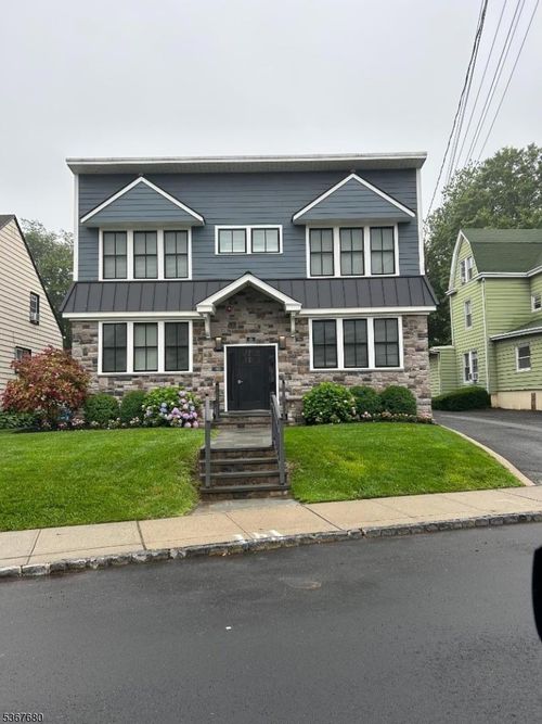 68 Caldwell Pl, Springfield, NJ, 07081-1752 | Card Image