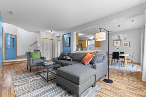 8716 N Bay Dr, Chanhassen, MN, 55317-7624 | Card Image