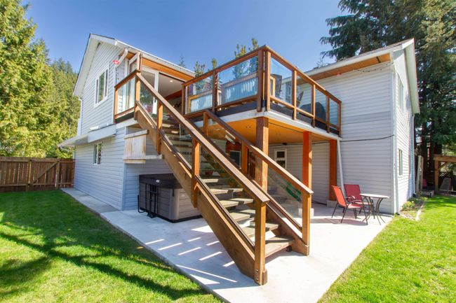 40737 Perth Drive, House other with 5 bedrooms, 2 bathrooms and 6 parking in Squamish BC | Image 24