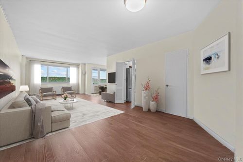 12c-2621 Palisade Ave, Bronx, NY, 10463-6110 | Card Image