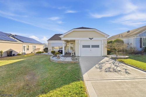 7 Woodstock Ln, Manchester, NJ, 08759-6613 | Card Image