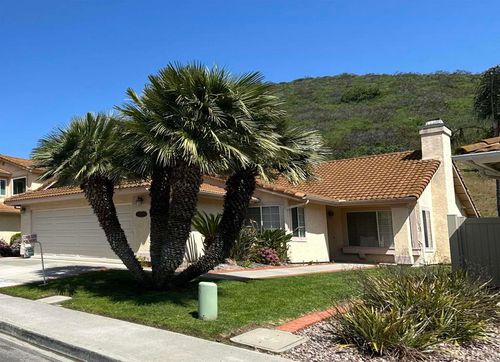 11079 Avenida De Los Lobos, San Diego, CA, 92127-5811 | Card Image