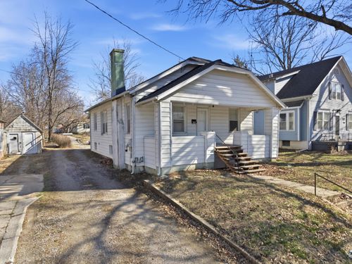 1003 W Davis St, FAYETTE, MO, 65248-1063 | Card Image