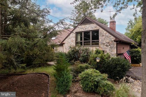 1 Buttonwood Ln, CINNAMINSON, NJ, 08077-2401 | Card Image