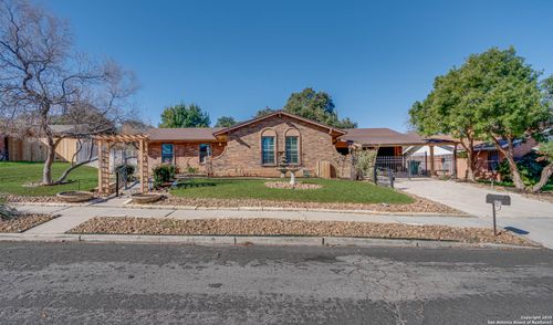 9207 Whitehall St, San Antonio, TX, 78216-5235 | Card Image