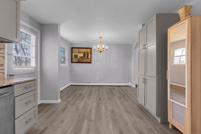 4 Alexander Rd, House other with 3 bedrooms, 3 bathrooms and 4 parking in Bloomfield CT | Image 9