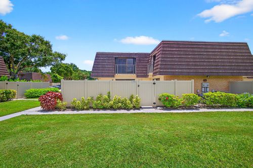 7205 72nd Way, West Palm Beach, FL, 33407-6730 | Card Image