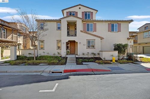 5216 Fioli Loop, San Ramon, CA, 94582-6011 | Card Image