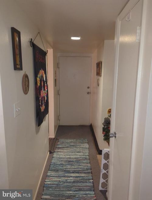 apt-2-6065 Majors Ln, COLUMBIA, MD, 21045-4143 | Card Image