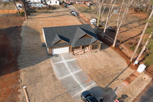 512 E Hayne St, woodruff, SC, 29388-1928 | Card Image