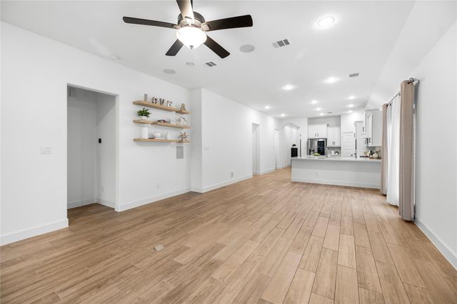 4219 Maple Glen Dr, House other with 3 bedrooms, 2 bathrooms and 2 parking in Fulshear TX | Image 14