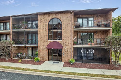101-7112 W 108th St, Worth, IL, 60482-1497 | Card Image
