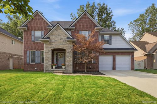26643 Carly Dr, Brownstown Twp, MI, 48174-2542 | Card Image