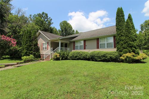 1477 Taylorsville Rd Se, Lenoir, NC, 28645-8323 | Card Image