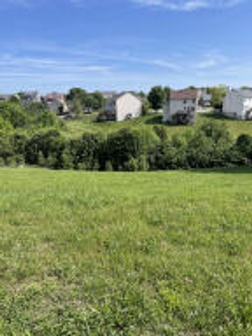 213 Hedgewood Ln, Richmond, KY, 40475-8187 | Card Image