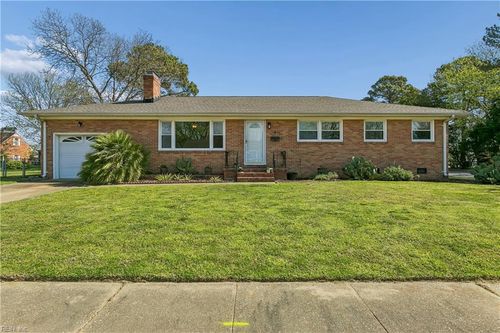 9 Rust St, Hampton, VA, 23664-1025 | Card Image