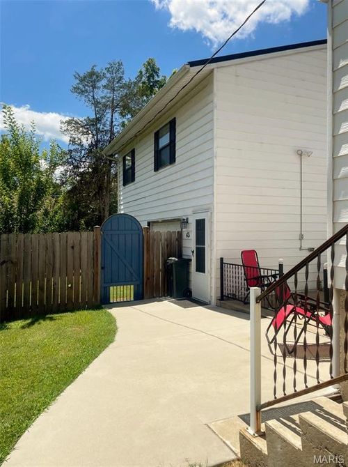 43 Rolla Gardens Dr, Rolla, MO, 65401-3908 | Card Image