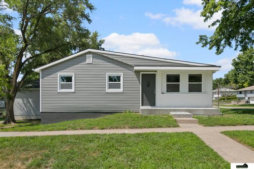 900 W Dawes Ave, Lincoln, NE, 68521-3456 | Card Image