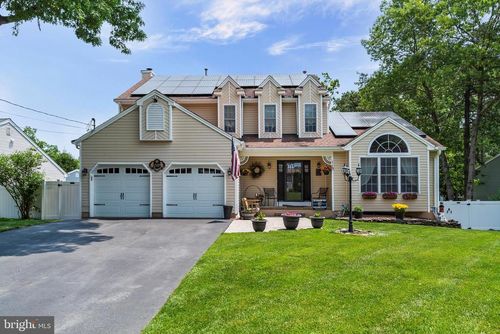 113 Toggle Rd, Manahawkin, NJ, 08050-1336 | Card Image