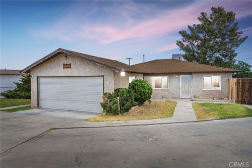2567 Perth Ct, Barstow, CA, 92311-8607 | Card Image