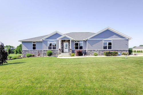 3415 Grubb Rd, Lexington, OH, 44904-9217 | Card Image