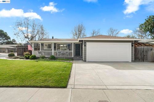 4012 4012 Cid Way, Pleasanton, CA, 94566 | Card Image