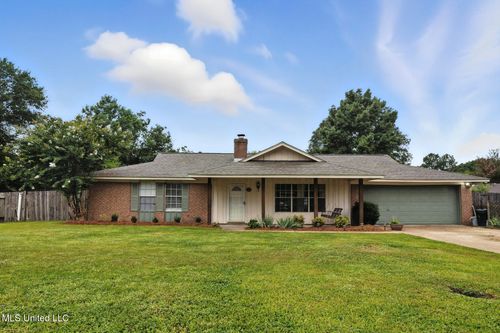 425 Longwood Trl, Madison, MS, 39110-8677 | Card Image
