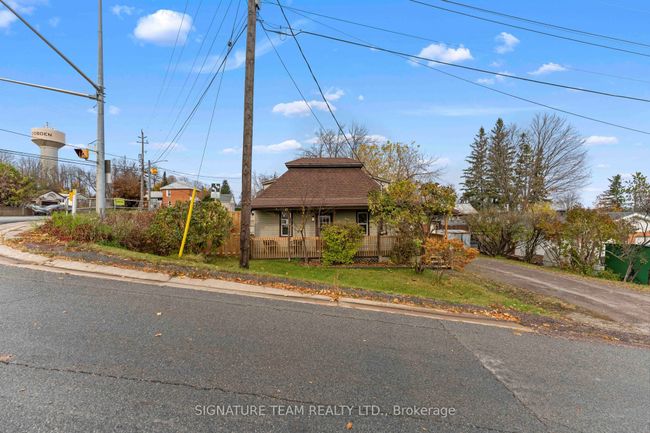 8 Main St, House other with 2 bedrooms, 1 bathrooms and 2 parking in Cobden ON | Image 30
