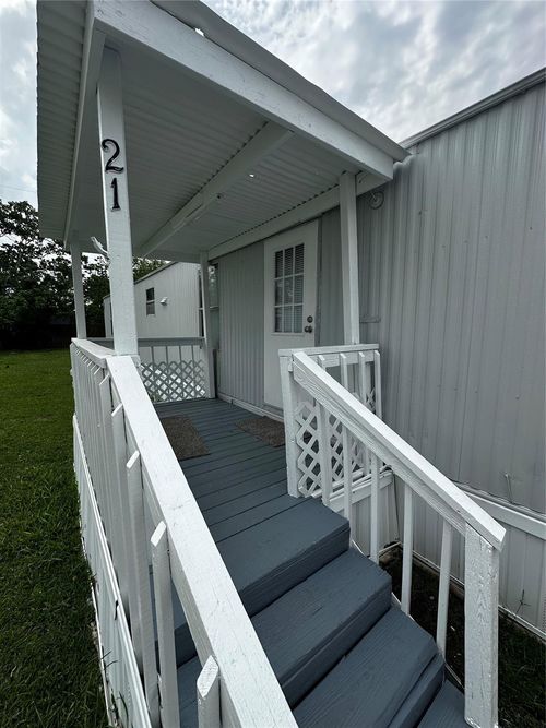 21-2021 N Battlebell Road, Highlands, TX, 77562 | Card Image