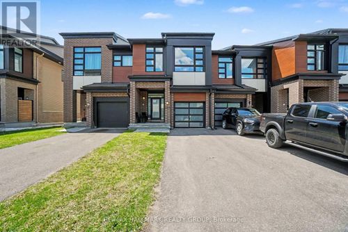 323 Wabasso Lane, Gloucester, ON, K1T0T2 | Card Image