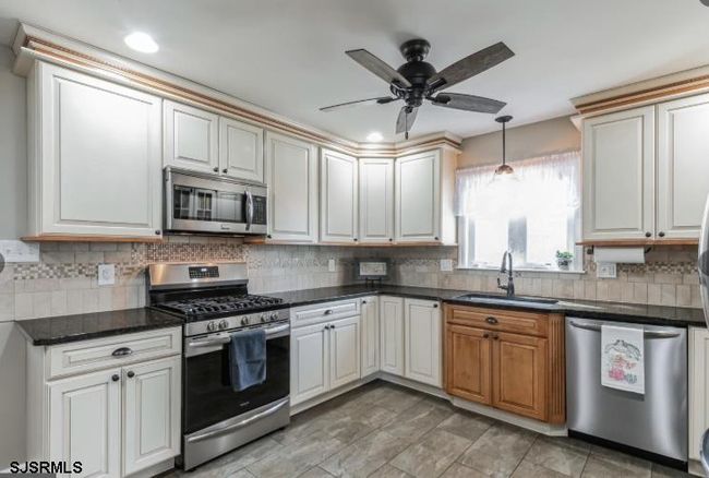 12 Fresh Spring Cv, House other with 3 bedrooms, 2 bathrooms and null parking in Somers Point NJ | Image 8