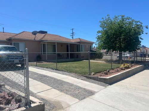 960 Nancy St, Barstow, CA, 92311 | Card Image