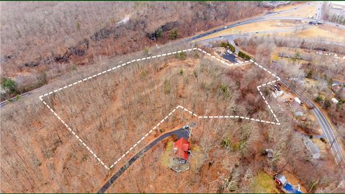 17 Wall St, Bolton, CT, 06043-7426 | Card Image