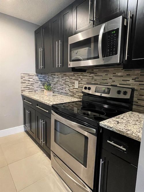 38-h-10092 Twin Lakes Dr, Coral Springs, FL, 33071-5349 | Card Image