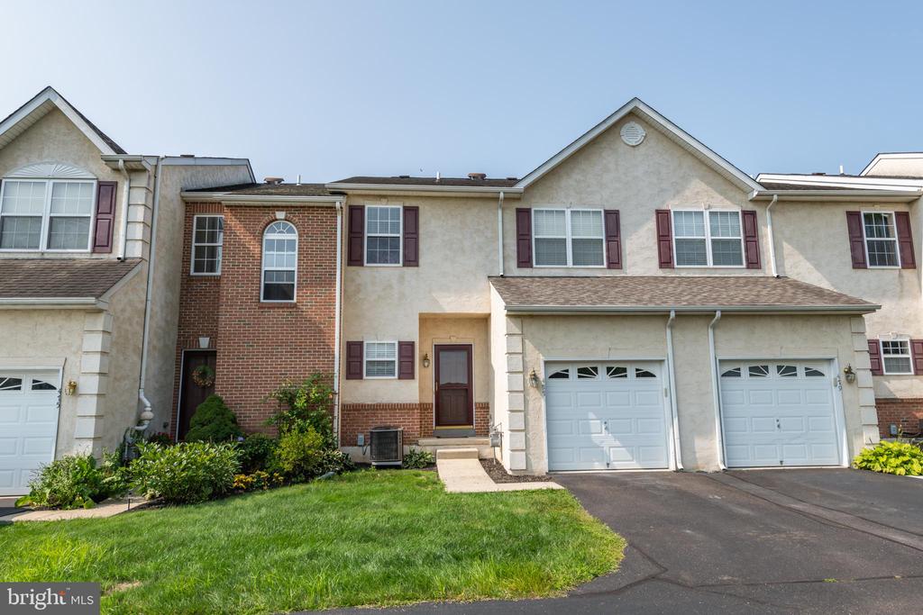 Buchanan Rd, Perkasie, PA 18944