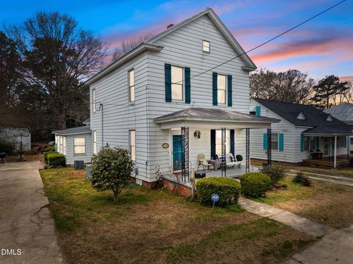 3593 E Wilson St, Farmville, NC, 27828-1684 | Card Image